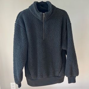 American eagle black fuzzy Sherpa quarter zip sweater size medium
